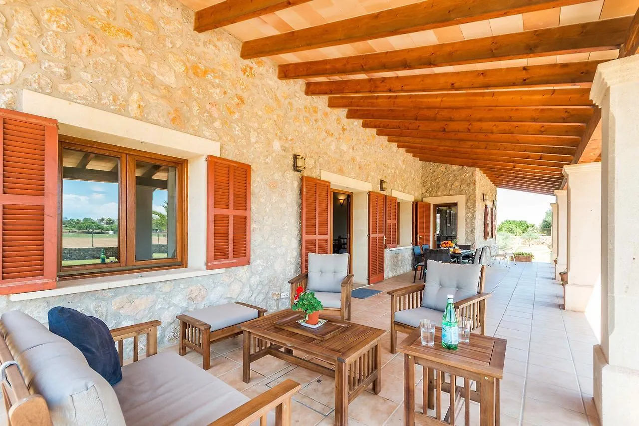 Вилла Can Mosca - Private Pool & Large Garden Алькудия