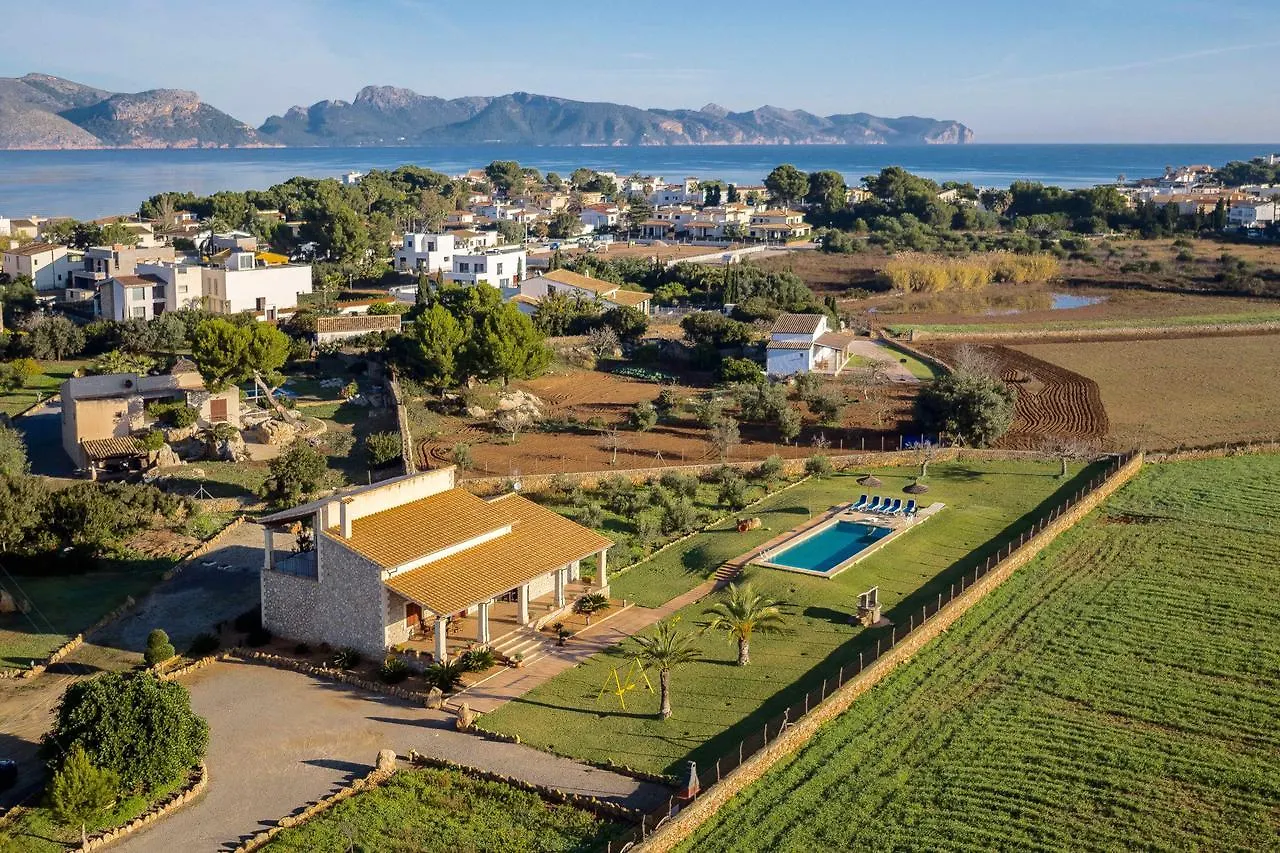 Вилла Can Mosca - Private Pool & Large Garden Алькудия